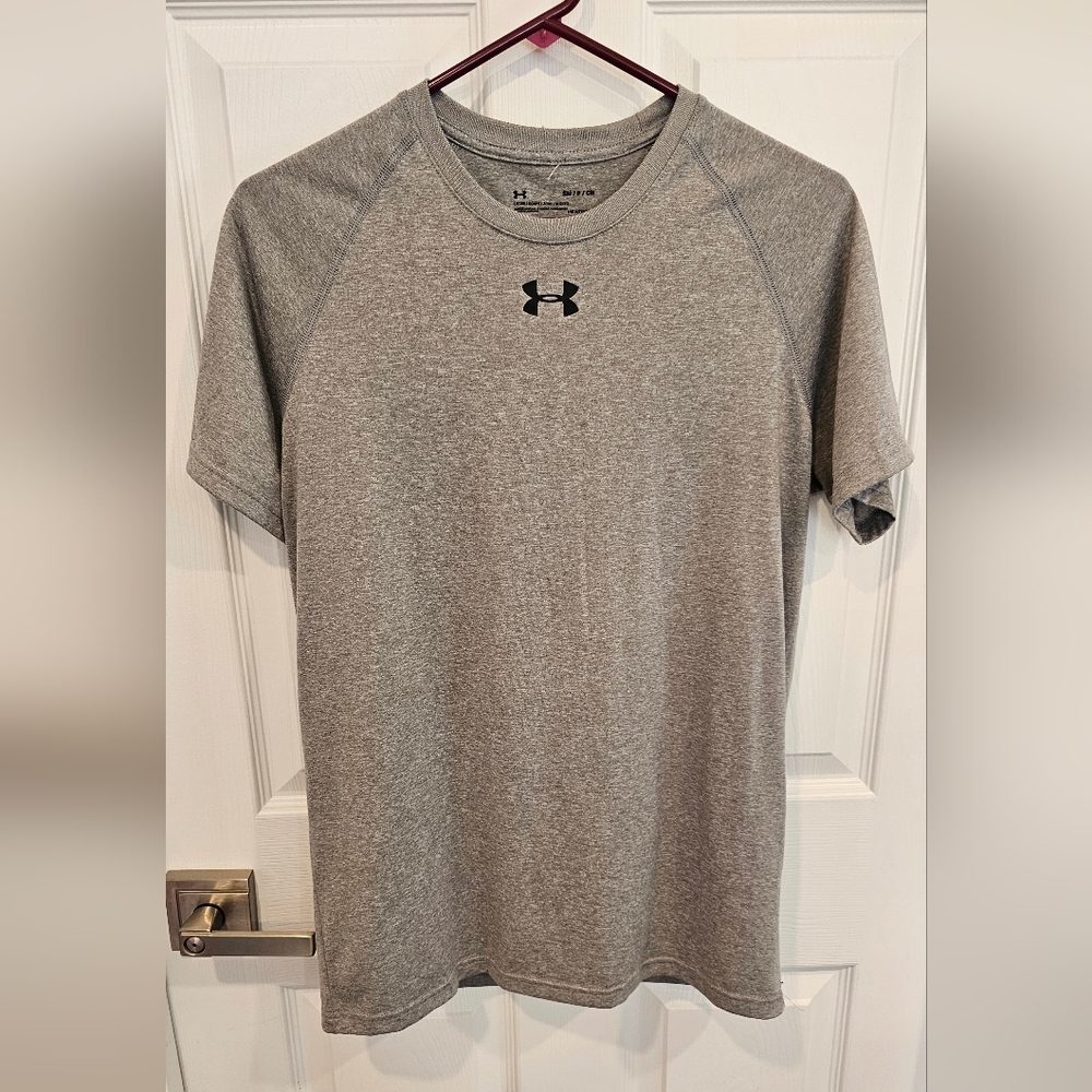 NWOT Under Armour Gray Heather Short-Sleeve Athletic Tee Size-Small